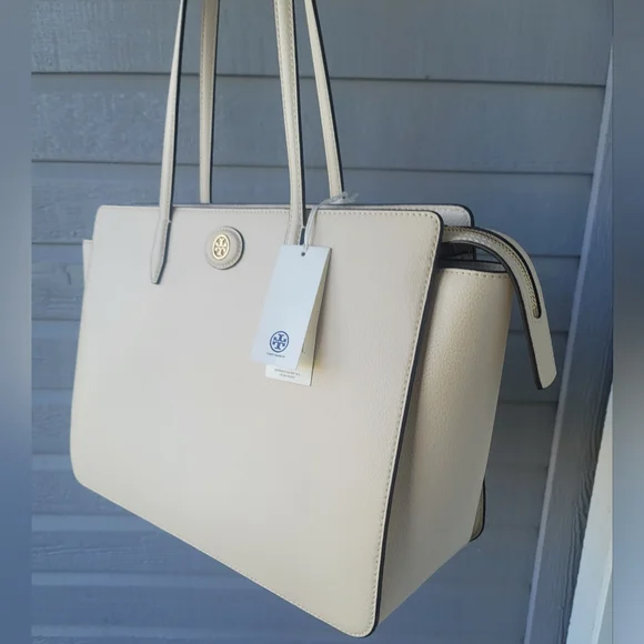 📣✨️RAFFLE!! NWT TORY BURCH RAFFLE! - Picture 11 of 12